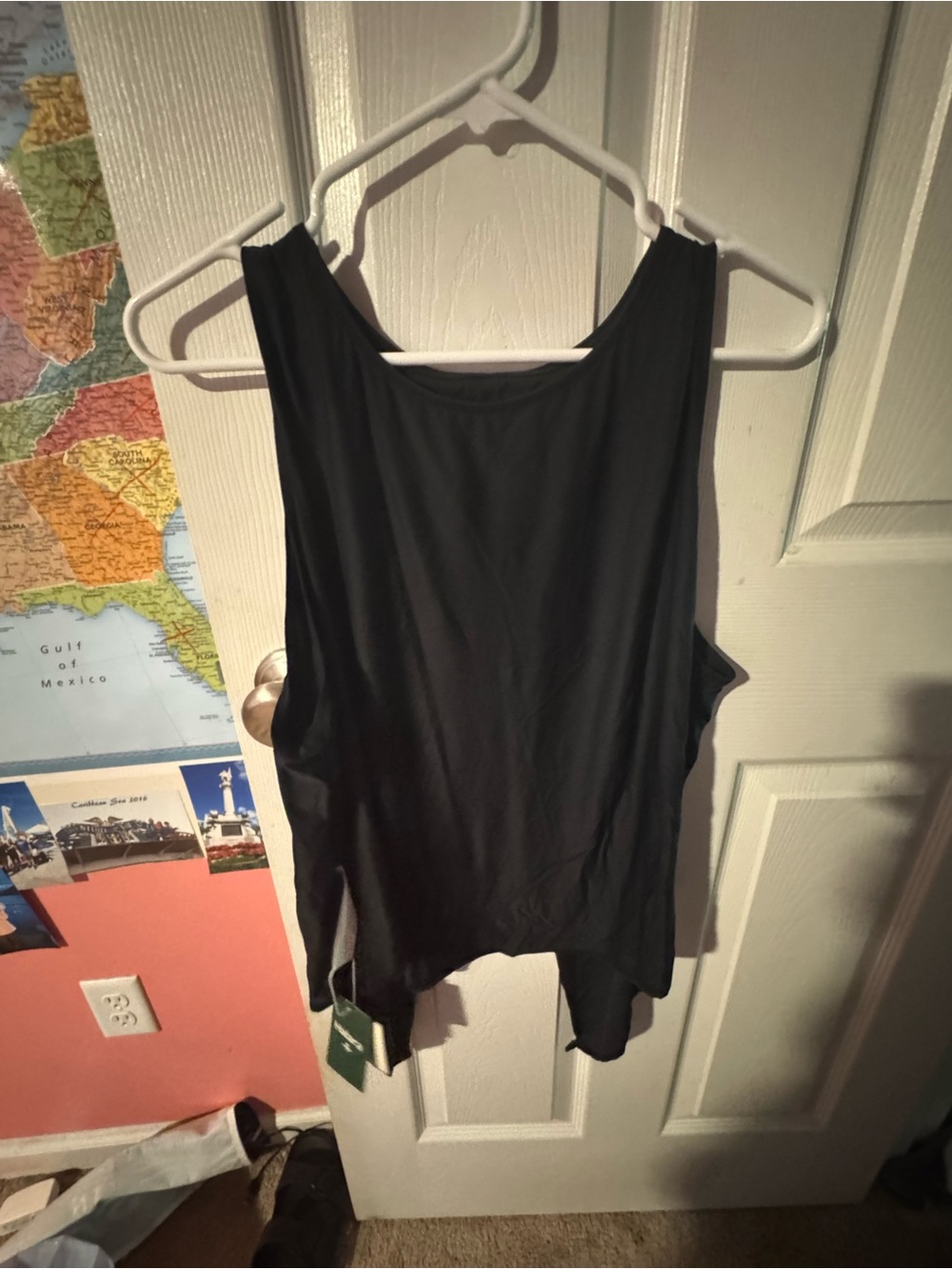HALARA Black Scoop-Neck Performance Tank Top